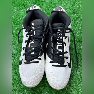 Nike Men’s Football Cleats Size‎ 9